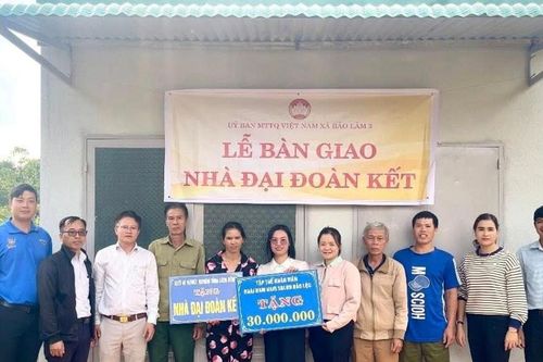 Mặt trận Tổ quốc chăm lo tết cho người nghèo