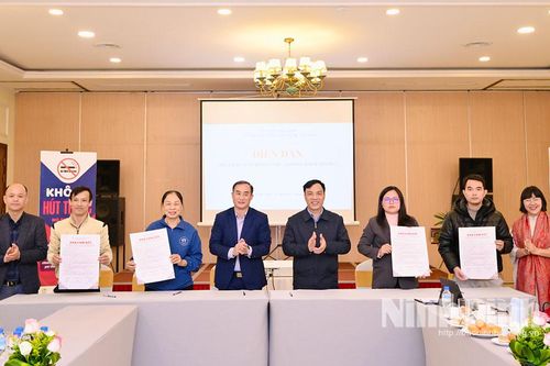 Diễn đàn 'Du lịch Ninh Bình xanh-không khói thuốc'
