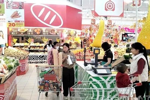 Đáp ứng hàng hóa cho mùa mua sắm dịp Tết