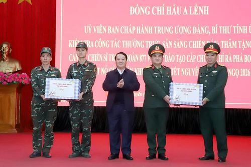Bí thư Tỉnh ủy Hầu A Lềnh thăm, chúc Tết các cơ quan, đơn vị trong tỉnh