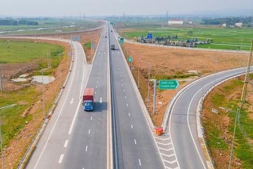 Chi tiết 36 tuyến cao tốc đầu tư tại ba khu vực Bắc - Trung - Nam đến năm 2050