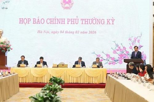 Siết quản lý an toàn thực phẩm, tăng cường bảo đảm trật tự an toàn giao thông dịp Tết