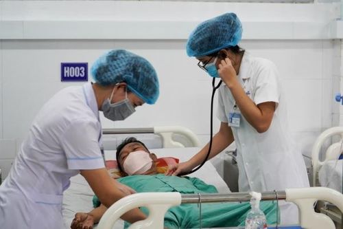 Bao phủ bảo hiểm y tế là điểm sáng nổi bật trong thực hiện Nghị quyết Đại hội XIII của Đảng