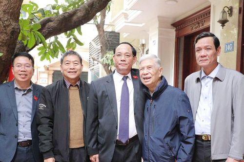 Phó Chủ tịch Quốc hội, Thượng tướng Trần Quang Phương thăm, tri ân nguyên lãnh đạo Quốc hội