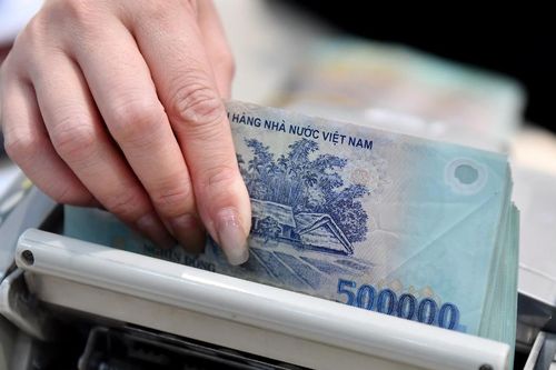 Hơn 120.000 tỷ đồng bơm cho ngân hàng để 'cứu' thanh khoản cận Tết