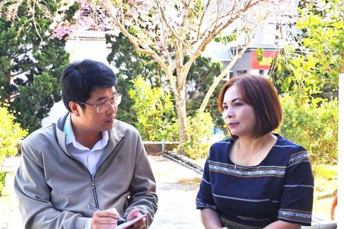 Bài 2: Nữ đảng viên đi ngược 'lời nguyền'