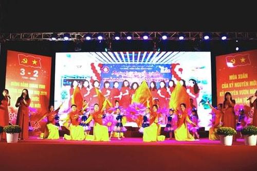 Phường Yên Hòa: Chương trình nghệ thuật 'Sáng mãi niềm tin – Chào kỷ nguyên mới' chào mừng thành công Đại hội XIV của Đảng