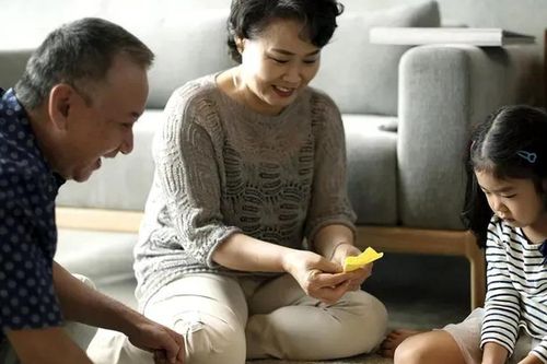 Cho con tiền cưới, tiền nhà còn phải dành cả tuổi già để chăm cháu: Khi sự hy sinh bị coi là điều hiển nhiên