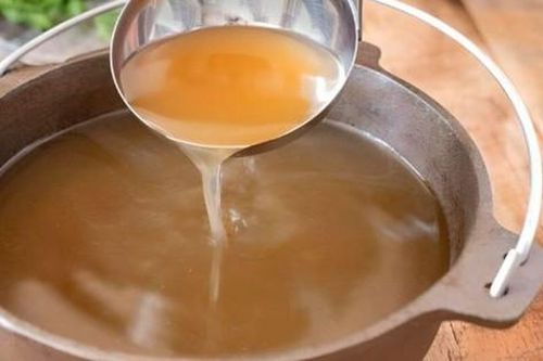 4 lợi ích tiềm năng của nước hầm xương