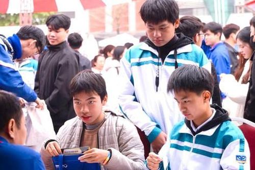 Bùng nổ ngành 'hot', thí sinh cần lưu ý gì?
