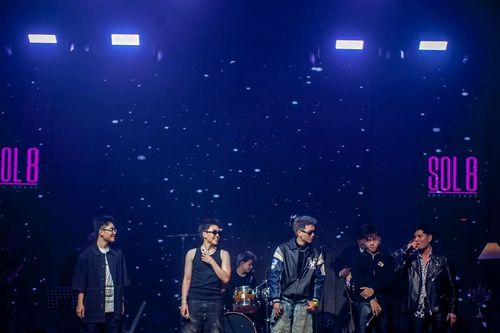 Ban nhạc Whitenight: Cuộc hội ngộ của những cá tính nghệ thuật đa sắc màu