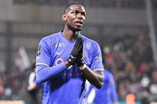 Pogba bị gạch tên