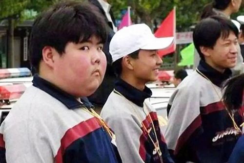 Ngoại hình hiện tại gây bất ngờ của 'thánh meme' đình đám Trung Quốc