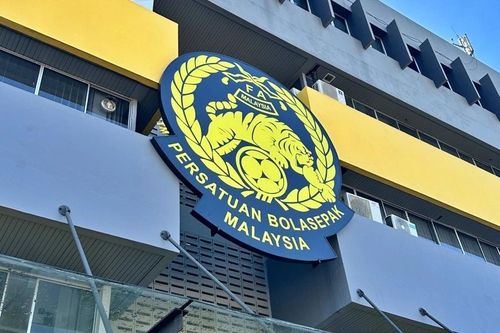 Bóng đá Malaysia vỡ mộng với chiến lược nhập tịch