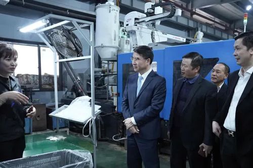 Phó Chủ tịch UBND Thành phố Hà Nội Nguyễn Xuân Lưu thăm, chúc Tết doanh nghiệp