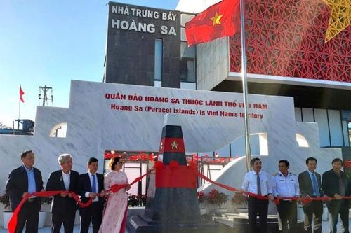 Khánh thành công trình biển tên Đặc khu Hoàng Sa