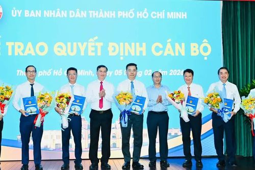 Chủ tịch UBND TPHCM bổ nhiệm nhân sự các ban quản lý dự án