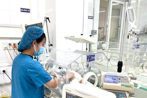 Hành trình cứu trẻ mới sinh đã bước vào cuộc chiến sinh tồn