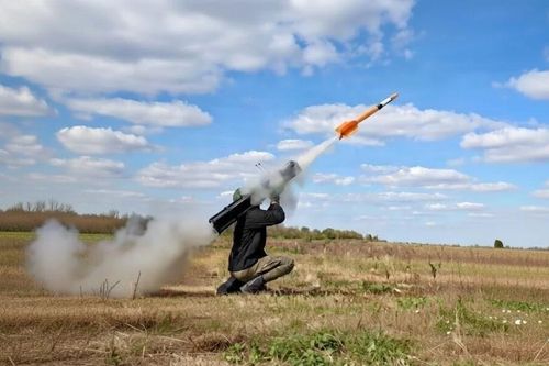 Bắt đầu thử nghiệm chiến đấu tên lửa phòng không vác vai chống UAV Hermes