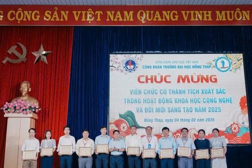 Ấm áp chương trình 'Tết sum vầy - Xuân ơn Đảng' tại Trường ĐH Đồng Tháp