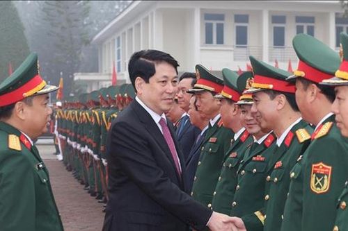 Chủ tịch nước Lương Cường thăm, chúc Tết Quân khu 2 và Sư đoàn 316