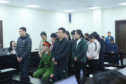 'Bà trùm' buôn lậu 546kg vàng lãnh 10 năm tù