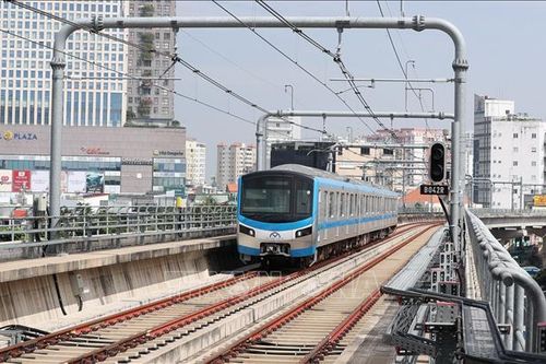 Metro số 1 miễn phí vé hai ngày Tết, phục vụ hành khách xuyên giao thừa