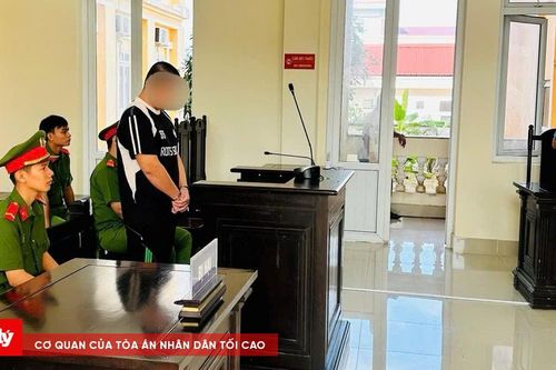 Mua ma túy về nhà để sử dụng dần
