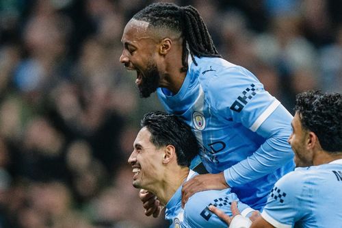 Man City hẹn Arsenal ở chung kết: 'Chiêu lạ' của Pep Guardiola