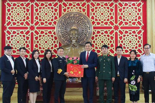 Bộ Tư lệnh Binh đoàn 20 chúc Tết lãnh đạo tỉnh Nghệ An