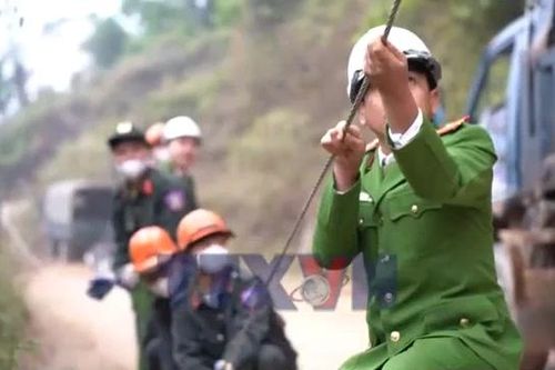 Công an nhân dân và kỳ tích khơi thông nguồn lực số nơi biên cương