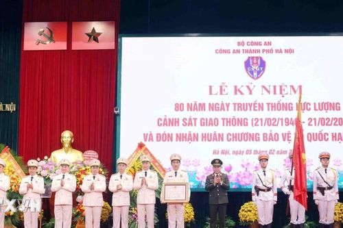 CSGT Hà Nội chuyển từ 'xử lý trực tiếp' sang 'quản trị giao thông hiện đại'