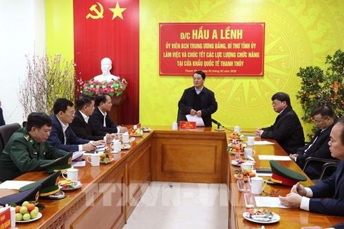 Không để ùn tắc hàng hóa trong những ngày cao điểm dịp Tết
