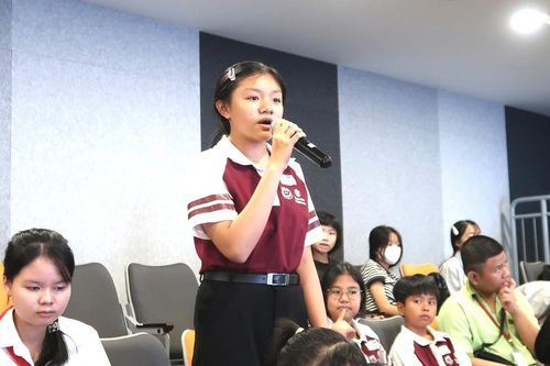 150 trẻ giao lưu, đối thoại với cơ quan quản lý TPHCM về an toàn trên không gian mạng