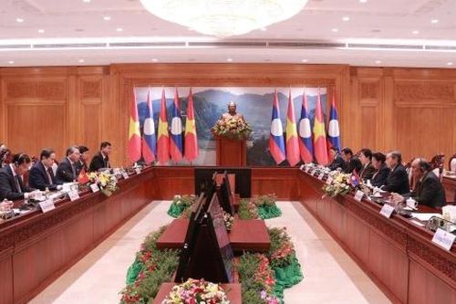 Chủ tịch Quốc hội: Ưu tiên cao nhất cho mối quan hệ truyền thống đặc biệt với Lào