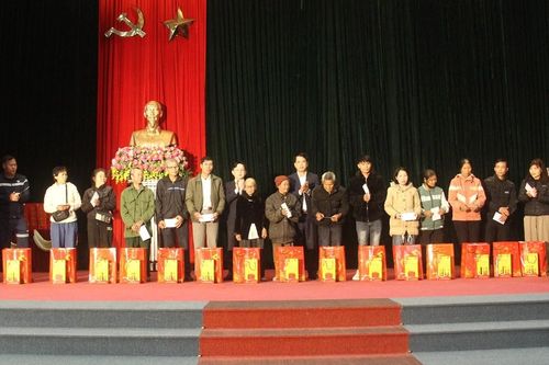 Trưởng Ban Tuyên giáo và Dân vận Tỉnh ủy Đào Xuân Yên thăm, kiểm tra sản xuất, đời sống Nhân dân xã Kim Tân và Cẩm Thủy