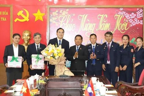 Đoàn đại biểu Ủy ban Kiểm tra - Thanh tra tỉnh Hủa Phăn thăm, chúc tết Ủy ban Kiểm tra Tỉnh ủy và Thanh tra tỉnh Thanh Hóa