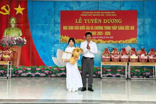 Học sinh Trần Nguyễn Khánh Chi: Từ đam mê đến giải nhì quốc gia môn Lịch sử