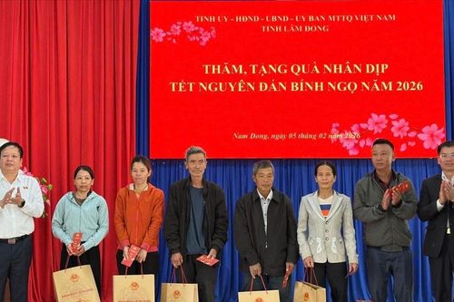 Đoàn ĐBQH và HĐND tỉnh Lâm Đồng thăm, tặng quà dịp Xuân Bính Ngọ 2026