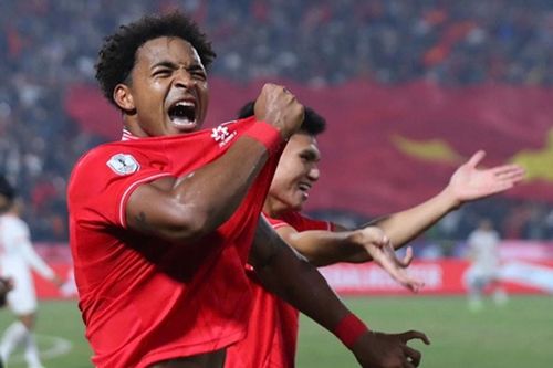 Nguyễn Xuân Son đấu dàn sao nhập tịch JDT: Lời tuyên chiến từ sát thủ sân Thiên Trường