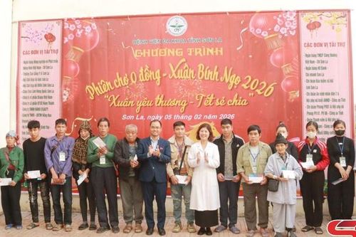 Chương trình 'Phiên chợ 0 đồng - Xuân yêu thương, Tết sẻ chia' hỗ trợ bệnh nhân nghèo