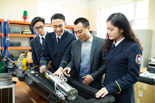 Siết chất lượng, giảm thủ tục trong đào tạo thuyền viên hàng hải