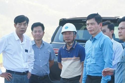 Dồn lực hoàn thiện, thông xe 36km cao tốc Chí Thạnh - Vân Phong ngày 15/2