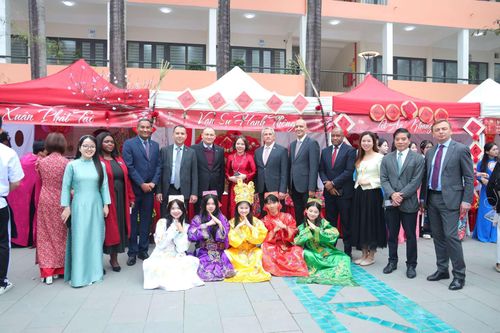 Câu chuyện đầu năm tại HCCT với chương trình 'Xuân gắn kết - Tết trọn niềm vui'
