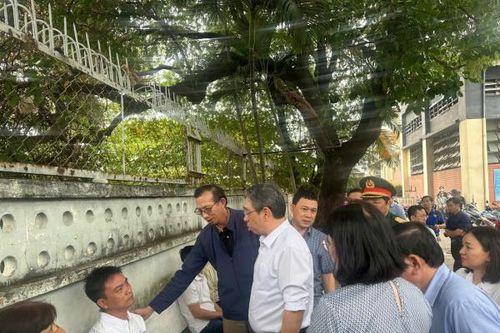 Lãnh đạo TP Hồ Chí Minh thăm hỏi gia đình nạn nhân vụ cháy 3 người tử vong
