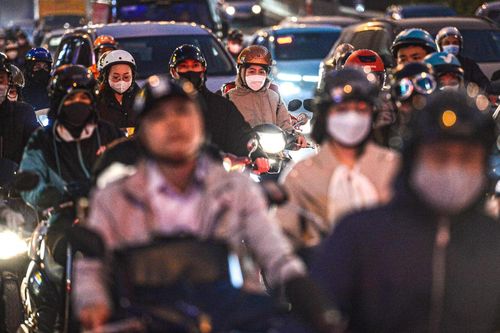 Cận Tết tắc đường khủng khiếp, đừng chạy xe ra đường chỉ để 'có gì hay thì mua'