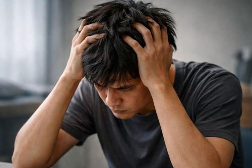 'Mở mắt ra là thấy hóa đơn' - Áp lực tài chính bào mòn người trẻ đô thị