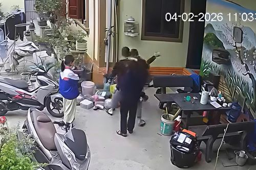 Bắc Ninh: Con gái bị đánh, bố lao đến nhà đánh bé trai 11 tuổi