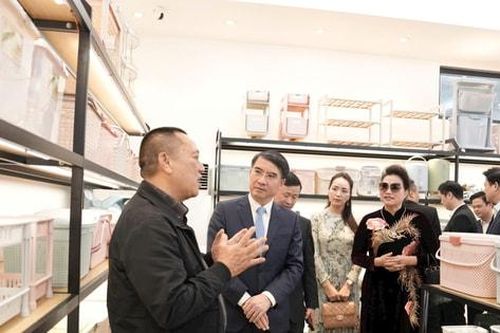Hà Nội đồng hành với doanh nghiệp trong chuyển đổi xanh