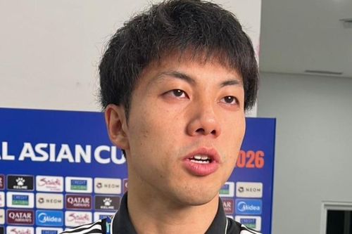 Cầu thủ Nhật Bản khóc khi thua futsal Indonesia